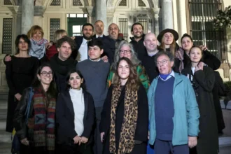 اليونان تبرئ 24 عاملاً إنسانيًا بعد اتهامهم بتسهيل الهجرة غير الشرعية في ليسبوس