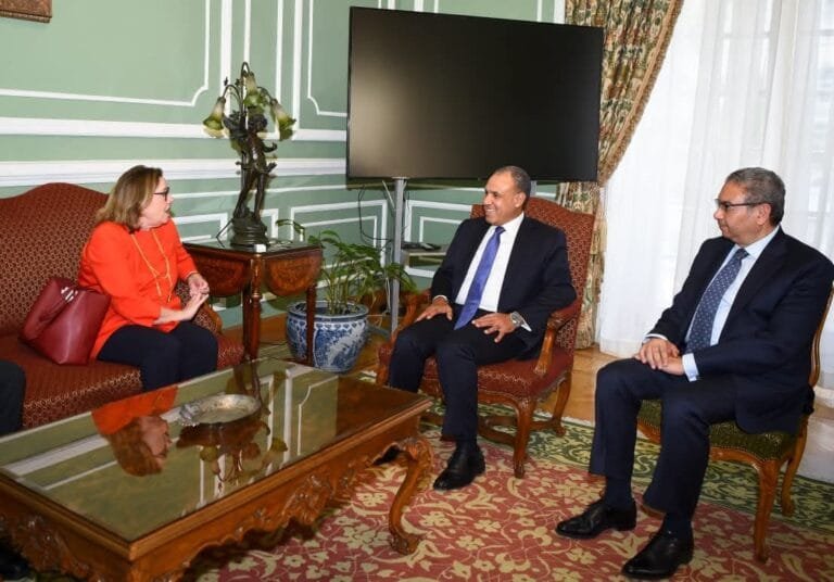 القاهرة وبروكسل تتفقان على تعزيز التعاون مع القوة متعددة الجنسيات في سيناء