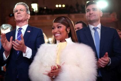 Nicki Minaj's "golden ticket" after visiting the White House... an artistic move or a political message?