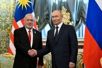 Palace and museum diplomacy: Putin receives the King of Malaysia at the Hermitage in the heart of St. Petersburg