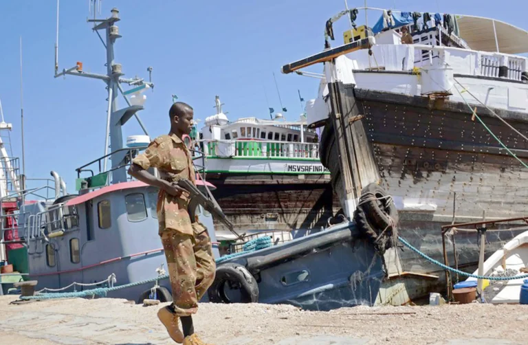 بونتلاند وأرض الصومال وجوبالاند يرفضون طرد الإمارات ويتمسكون بـ"سيادة الموانيء"