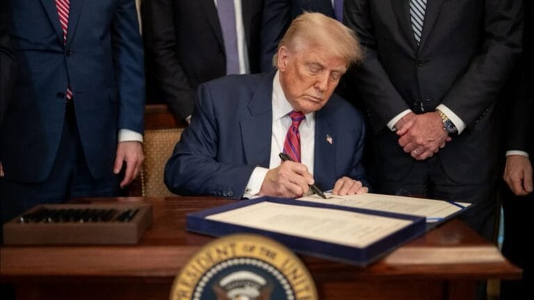 ردود فعل عالمية واسعة على القرار الأميركي بتصنيف فروع «الإخوان» في مصر والأردن ولبنان كمنظمات إرهابية