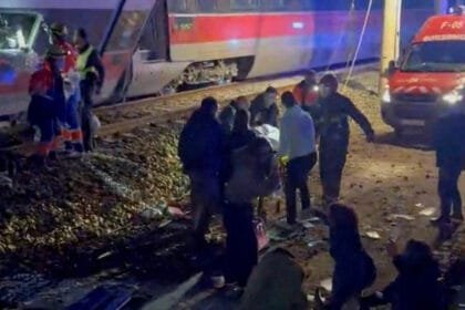 فاجعة في الأندلس.. وفاة 39 شخصا في تصادم قطارات فائقة السرعة جنوب إسبانيا