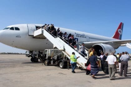 Flight disruptions leave hundreds of tourists stranded in Socotra amid calls for urgent intervention.