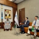 إشادة عالمية يشيد بمبادرات جامعة خليفة في الطاقة النظيفة