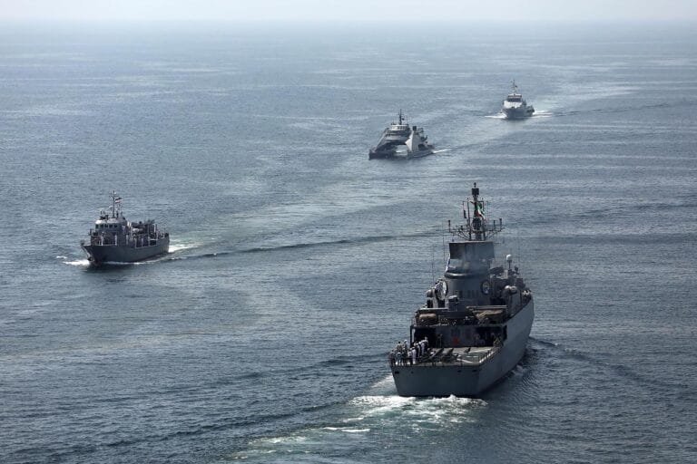 China demands that the United States guarantee freedom of navigation in international waters.