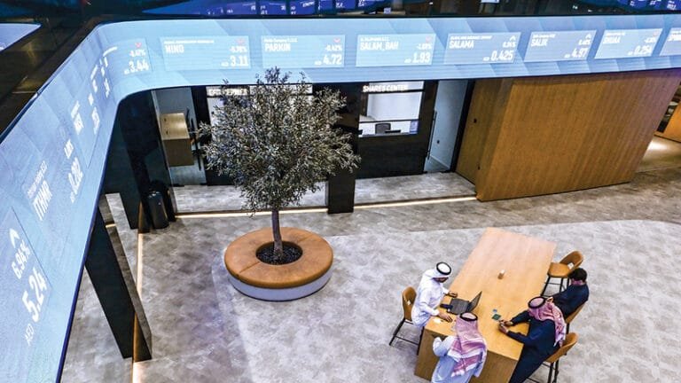 Within a year.. 169.4 billion dirhams pumped by foreigners and institutions into shares «Dubai Financial Market»