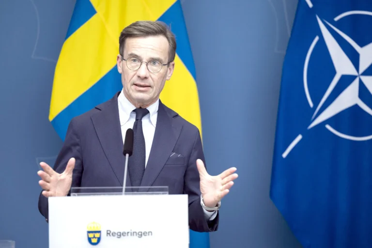 رئيس الوزراء السويدي ينتقد تهديدات ترامب بالاستيلاء على جرينلاند