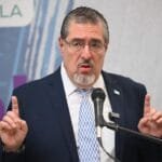 رئيس غواتيمالا يعلن حالة الطوارئ لمواجهة تغول العصابات بعد مقتل 8 عناصر من الشرطة