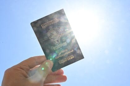 New Emiri decree: Kuwaiti citizenship withdrawn from 65 people