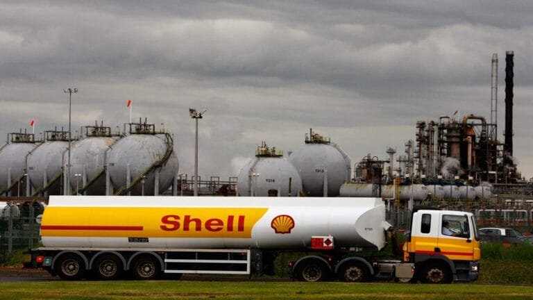 Shell targets billions of dollars in Venezuelan natural gas following recent developments