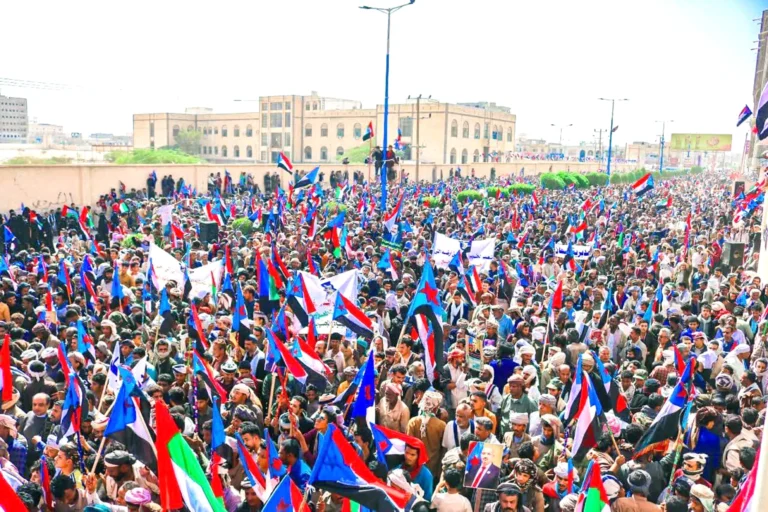 طوفان الجنوب.. زحف جماهيري نحو عدن واعتصام ساحة العروض2