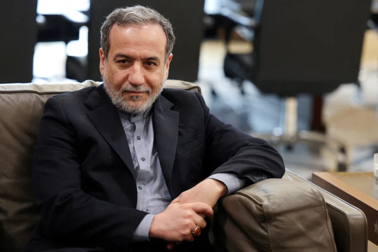 Araghchi confirms: There are no plans to execute any of the protesters in Iran.