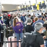 عطل فني يوقف حركة الطيران في مطار أثينا وعدة مطارات يونانية