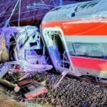 كارثة قطار مروعة.. إسبانيا تعلن الطوارئ.. ونداءات عاجلة للتبرع بالدم