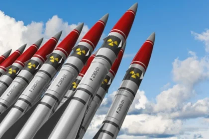 US nuclear weapons detector lands in Britain amid fears of a possible strike on Iran