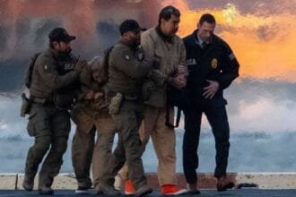 في رسالة تحدٍ من محبسه.. مادورو: صامد وأواصل المعركة مهما كانت الضغوط