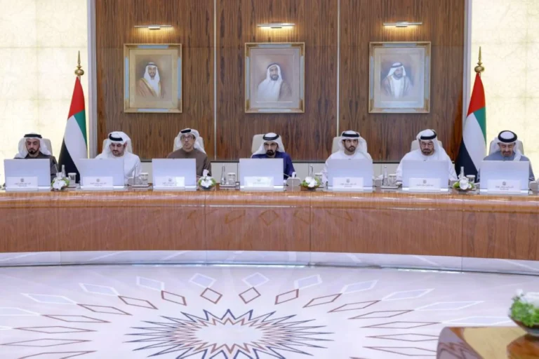 The Cabinet, chaired by Mohammed bin Rashid, reviews 20 years of governmental development and achievements