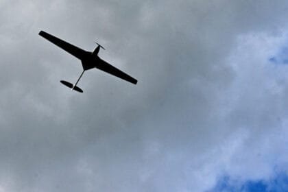 زيلينسكي: مسيّرة روسية تضر بالسفارة القطرية في كييف