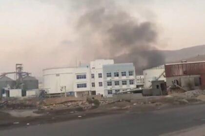 انفجار الوضع في حضرموت: مواجهة مفتوحة بين الطيران السعودي والقوات الجنوبية The situation explodes in Hadramawt: an open confrontation between Saudi aircraft and southern forces under the fire of mobilization.نيران التعبئة.