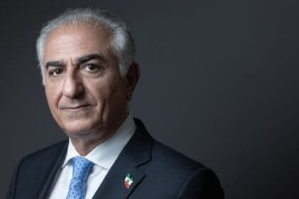 The son of Iran's deposed Shah calls on security forces to side with the people as protests escalate.