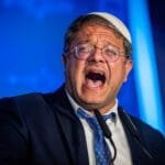 زلزال في القدس .. بن غفير يهدم مكاتب الأونروا ويصف اليوم بالتاريخي… والشوارع تتحول إلى ساحة مواجهة مفتوحة