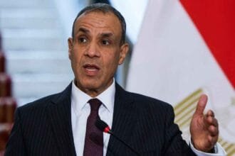 وزير الخارجية يجري اتصالين هاتفيين مع نظيريه الإيراني والمبعوث الأمريكي للشرق الأوسط