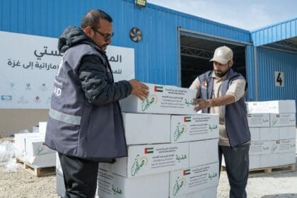 "الفارس الشهم 3".. دخول أول دفعة من مساعدات "سفينة صقر الإنسانية" إلى غزة