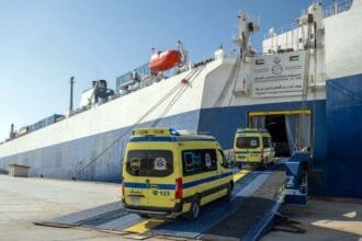 بمبادرات رمضانية.. الإمارات تضيء درب الأمل وتخفف معاناة المحتاجين حول العالم