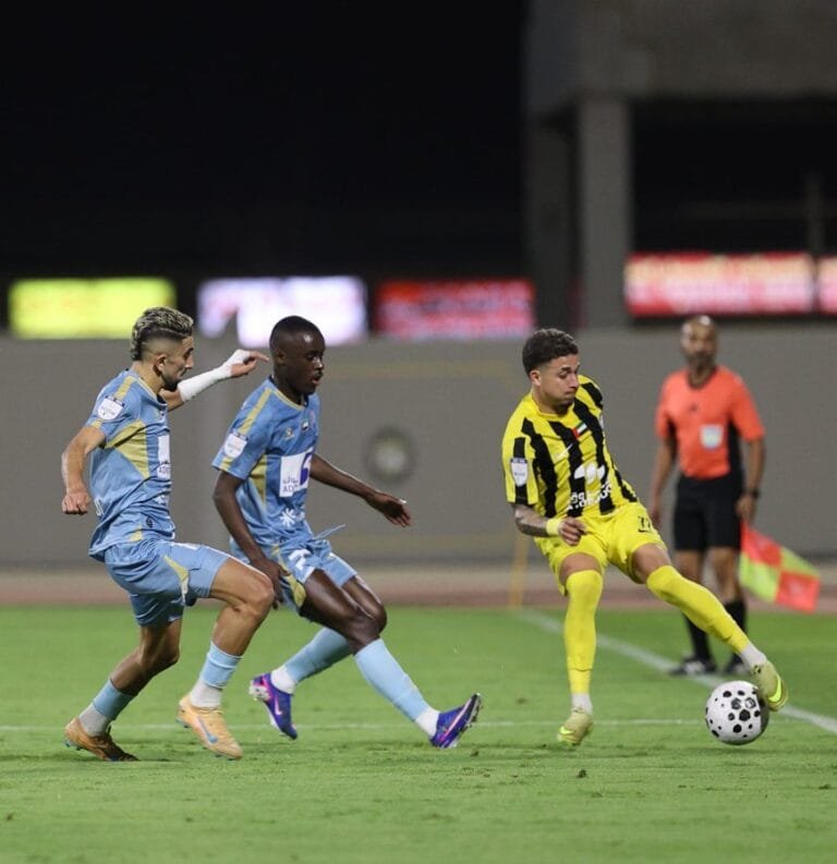 One point for each team... A draw settles the match between Kalba and Al Dhafra in the UAE League