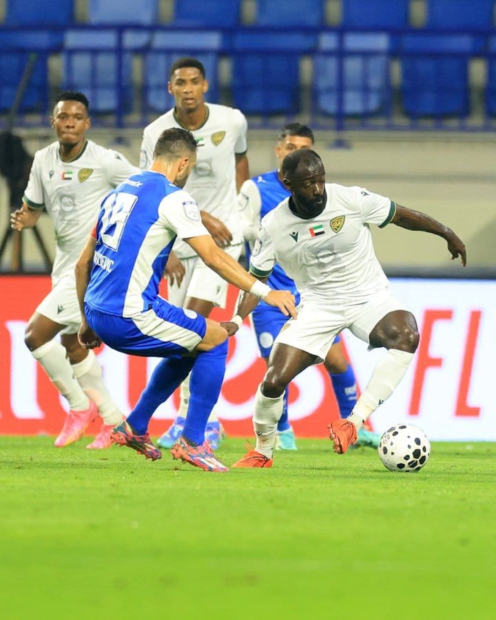 التعادل يحسم مباراة النصر وخورفكان في الدوري الإماراتي