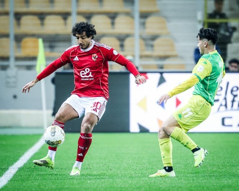 الأهلي يتعادل مع شبيبة القبائل ويحسم تأهله إلى ربع نهائي دوري أبطال إفريقيا