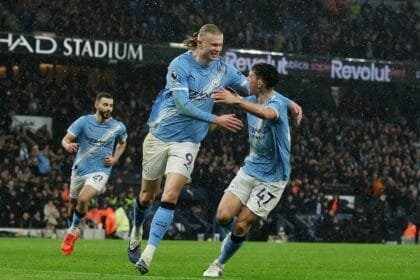 مانشستر سيتي يعبر فولهام بثلاثية في الدوري الإنجليزي ويهدد صدارة آرسنال