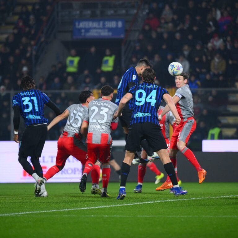Inter Milan defeat Cremonese 2-0 and strengthen their lead in the Italian league standings