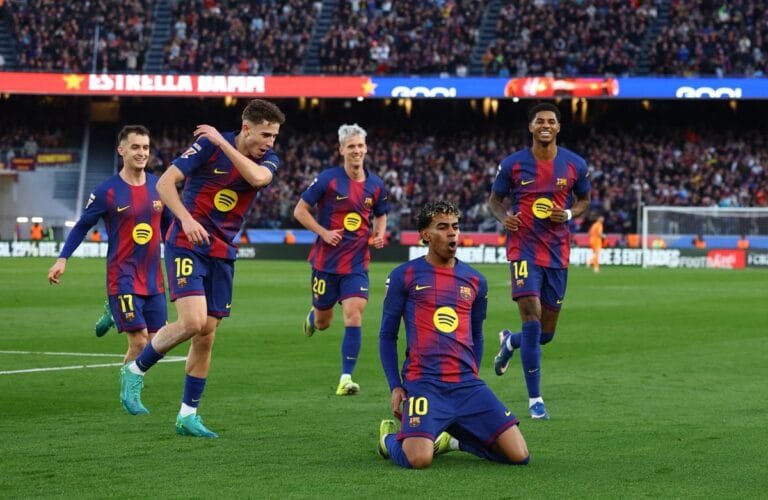 برشلونة يهزم ريال مايوركا بثلاثية ويواصل صدارة الدوري الإسباني