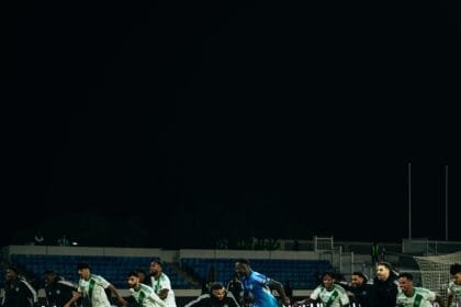 الدوري السعودي: الأهلي يتصدر مؤقتاً بفوز على ضمك.. والقادسية يكتسح الاتفاق