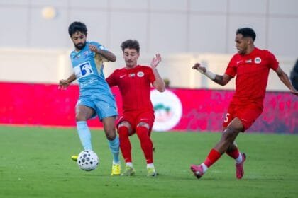 ركلتا جزاء وتقنية الفيديو تفرضان التعادل بين البطائح والظفرة في الدوري الإماراتي