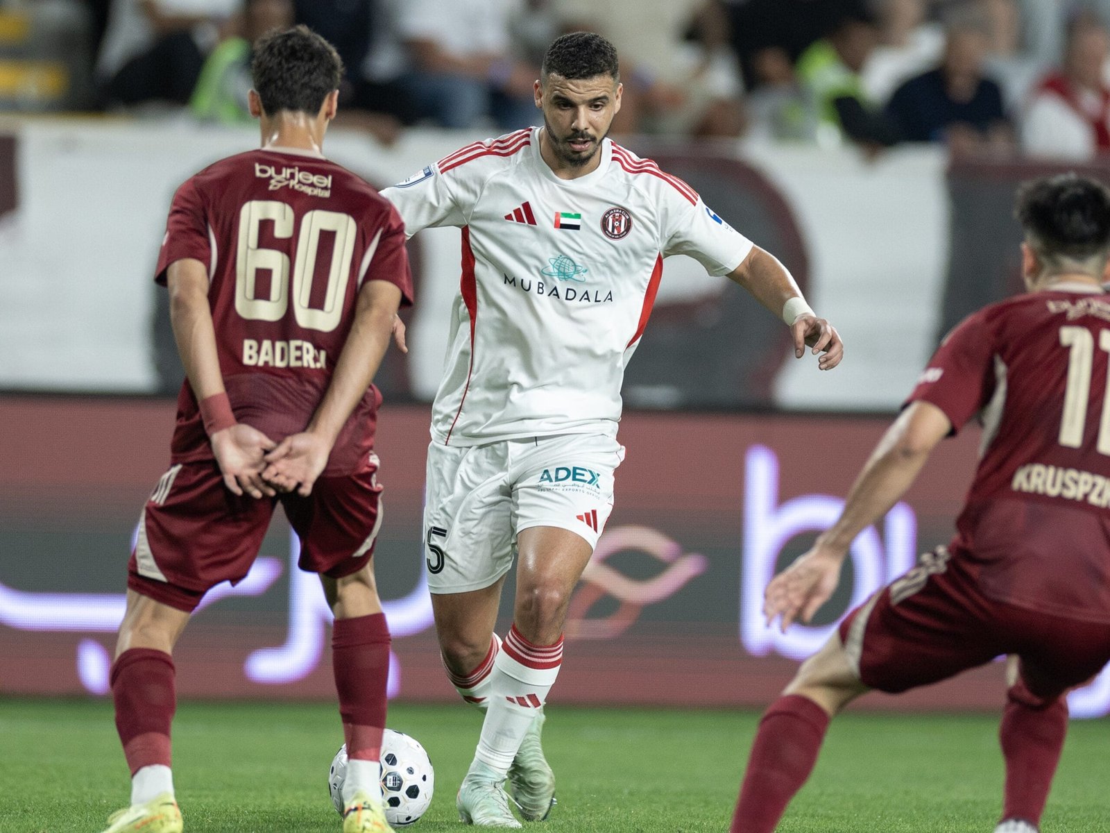Al Jazira wins the Al Wahda match and continues its winning streak in the UAE league (video)