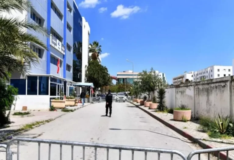 أحكام بالسجن تثقل سجلات قيادات إخوان تونس