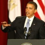 أوباما يكسر صمته: منشور "القردة" يعكس انعدام الحياء.. وحملات الهجرة تشبه أساليب الديكتاتوريات