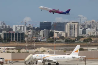 عاصفة تُربك الأجواء.. "إير إنديا" تلغي رحلاتها إلى أمريكا وتعلق السفر مؤقتًا