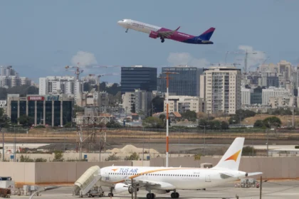 A storm disrupts travel; Air India cancels flights to America and temporarily suspends travel.