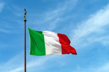 إيطاليا تغلق مكتبها القنصلي في طهران