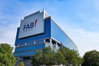 الإمارات تتصدر النمو الإقليمي بـ 5.6% و2026 منعطف حاسم للاستثمار