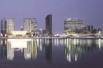 صفقات الدمج والاستحواذ في الشرق الأوسط.. الإمارات في الصدارة