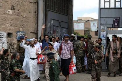 منظمات يمنية تطالب بالإفراج الفوري عن محتجزين إثر فض مسيرة سلمية في وادي حضرموت