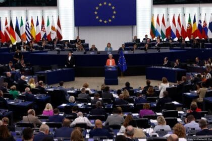 البرلمان الأوروبي يحظر أدوات الذكاء الاصطناعي على أجهزته الرسمية