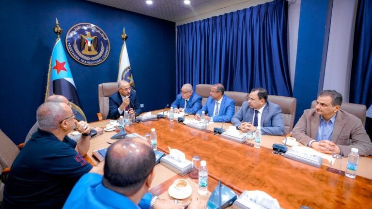 الانتقالي الجنوبي يطالب المجتمع الدولي بحماية المدنيين ويؤكد التمسك بالحل السلمي لقضية الجنوب