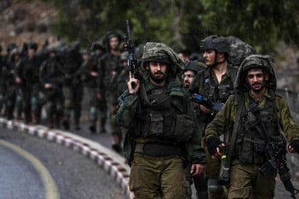 الجيش الإسرائيلي ينفذ مناورة عسكرية في إيلات لتعزيز الجاهزية الأمنية