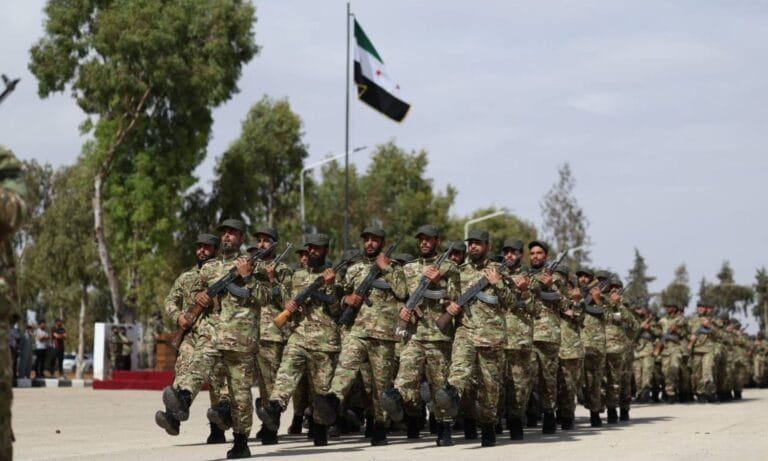 حسكة تحت السيطرة .. الجيش السورى يتسلم قاعدة الشدادي العسكرية فى خطوة استراتيجية لتعزيز الأمن بالريف